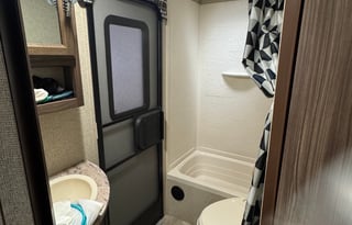 2019 Coachmen RV Apex Ultra-Lite 259BHSS