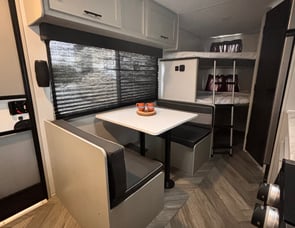 Forest River RV Wildwood FSX 179DBKX