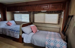 2012 Thor Motor Coach Four Winds 31P