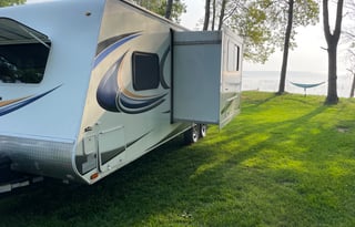 Lance 2185, Sleep 7 w/Triple Bunk, Fully Stocked
