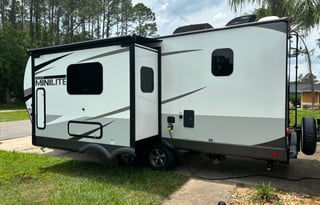 Barky's Rockwood Mini-Lite