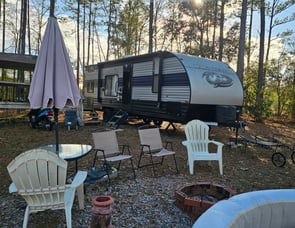 Forest River RV Cherokee Grey Wolf 26DJSE