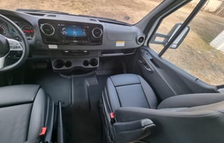 New 2025 Qwest on Mercedes Benz, 25 feet