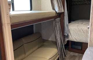 2017 Forest River RV Sunseeker 3170DS Ford