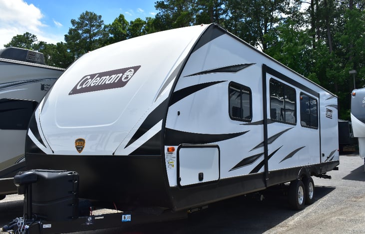 This is the exterior side view of our trailer. The pop out is closed in this picture.