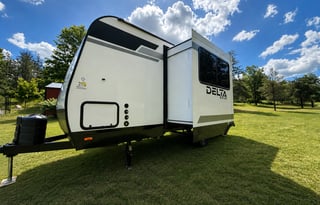Olive & Oak Lodge (DELIVERY ONLY)