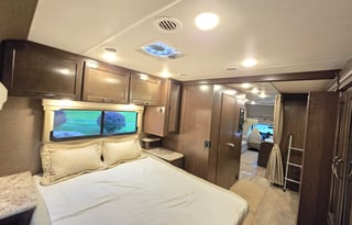2019 Thor Motor Coach Freedom Elite 30FE Bunkhouse