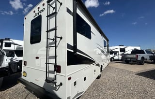 Alante Family Luxury RV - Endless Adventures!  A-1