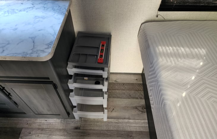 Storage for Knick knacks