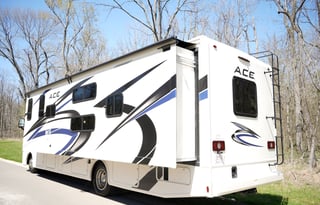 BRAND NEW Family Friendly Class A RV, Sleeps 8