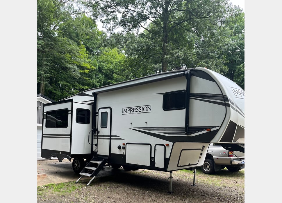 Fifth Wheel rentals in Richland