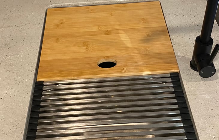Cutting Board and Dish Strainer