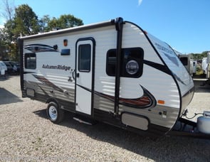 Starcraft Autumn Ridge Outfitter 17RD