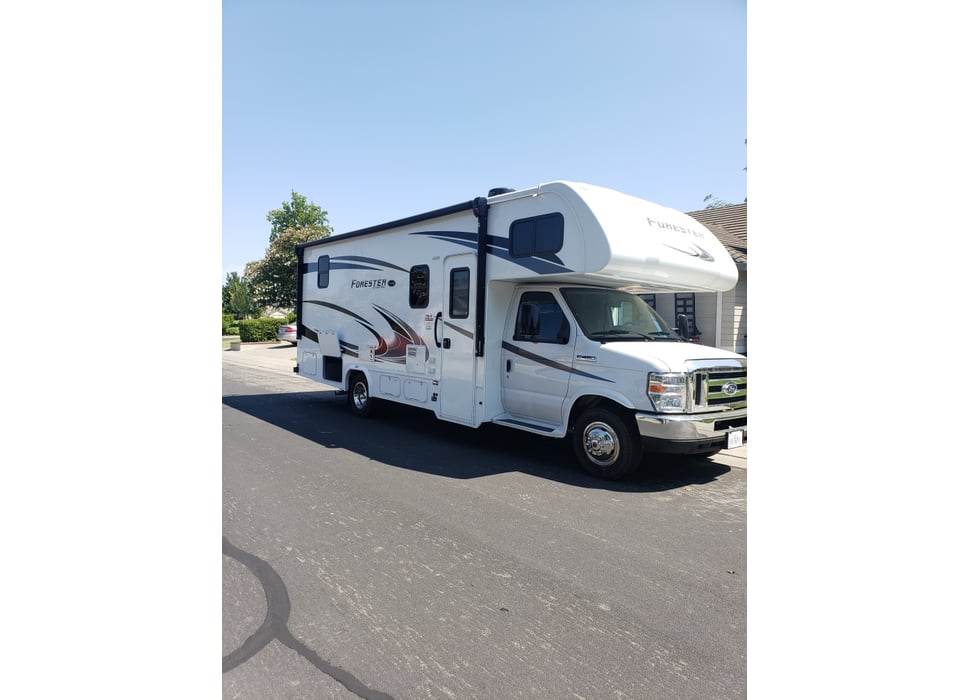 Class C Motor Home rentals in Granite Bay