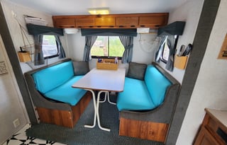 Ready for Fun! 26' Rockwood Ultralite- sleeps 5-6