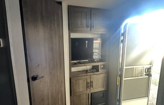 2022 Heartland Pioneer RG26 Toy Hauler Rental