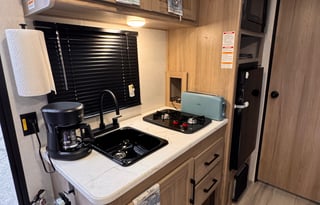 NEW! 2025 COLEMAN 17B - Your Adventures Await - NV