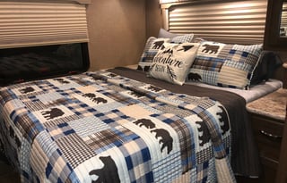 "Sugarbear Express 1" Thor Bunkhouse