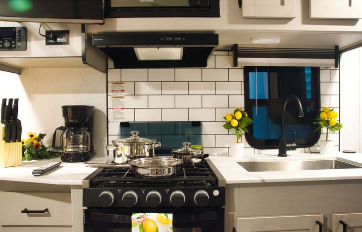 Nice size Oven, stove and sink for the kitchen duties.