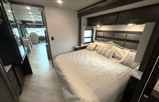 2024 Fleetwood Bounder 35K