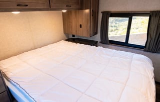 2020 Winnebago Minnie Winnie  31f - w/ Starlink
