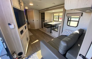 2022 Shadow Cruiser "CRISS FAMILY FREE AMENITIES"