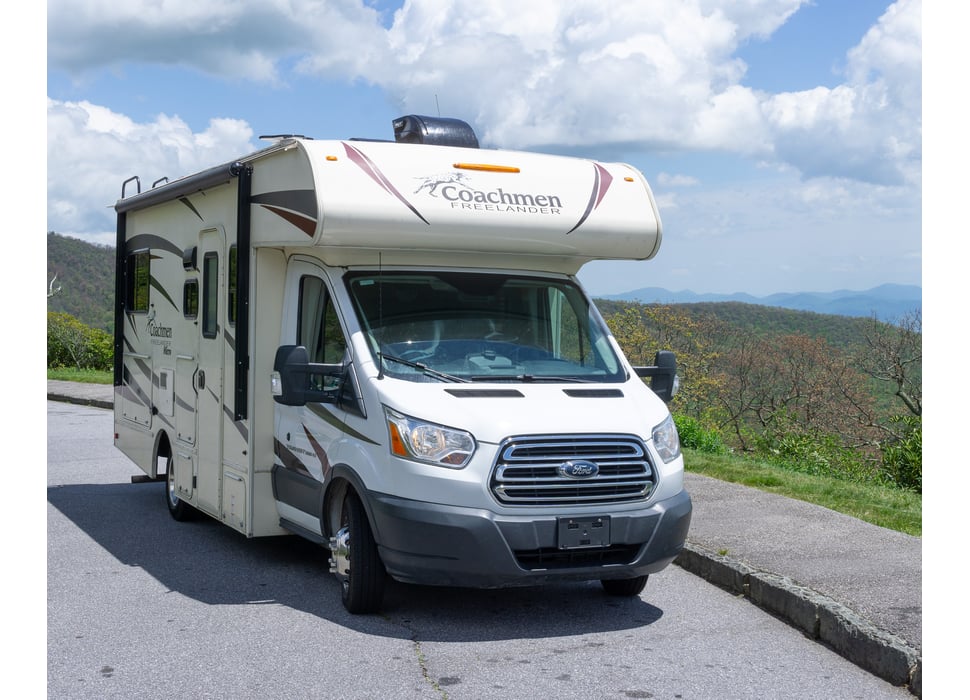 Class C Motor Home rentals in Ellijay