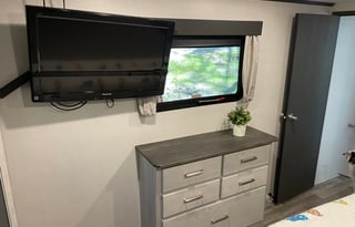 Don and Michelle’s 5th Wheel Rental