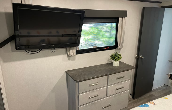 Additional storage for your belongings.