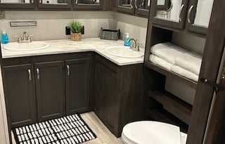 2021 Coachmen 5th Wheel Brookstone 344FL