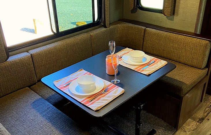 Literally no one eats like this, but hey...staging.