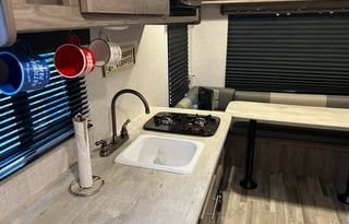 The Tank-Sink Trekker