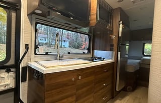 Sadie | Mercedes Sprinter RV Sleeps 4