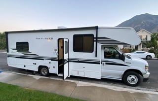 2021 Coachmen RV Freelander 27QB Ford 350