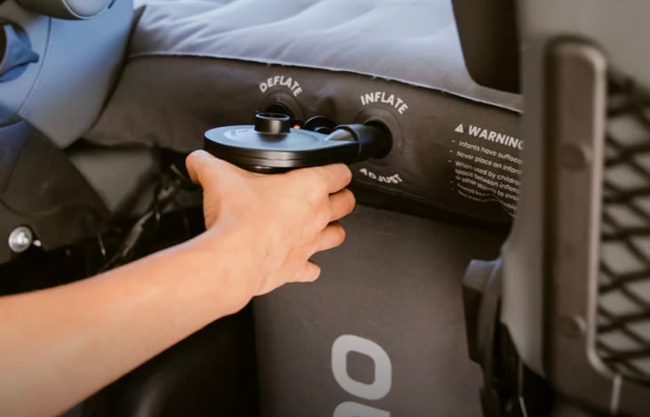 Air mattress tool included