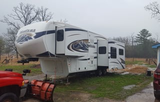 5th wheel, Montana, pet friendly & comfortable