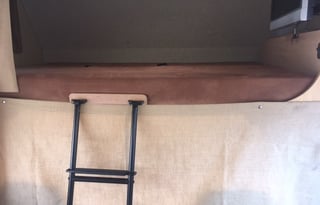 2008 Winnebago Outlook 31C