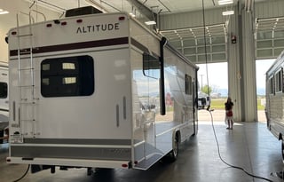 NEW 2026, Altitude 31W: Sleeps 8 all extras