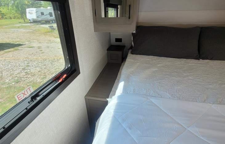 walk around master bed