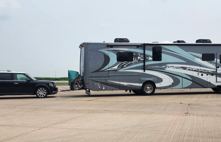 Towing and Bike Rack setup
Curt / BlueOX Tow Bar
Bike Rack holds 5 Bikes