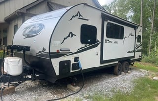 23 Cherokee Grey Wolf - Black Label Travel Trailer