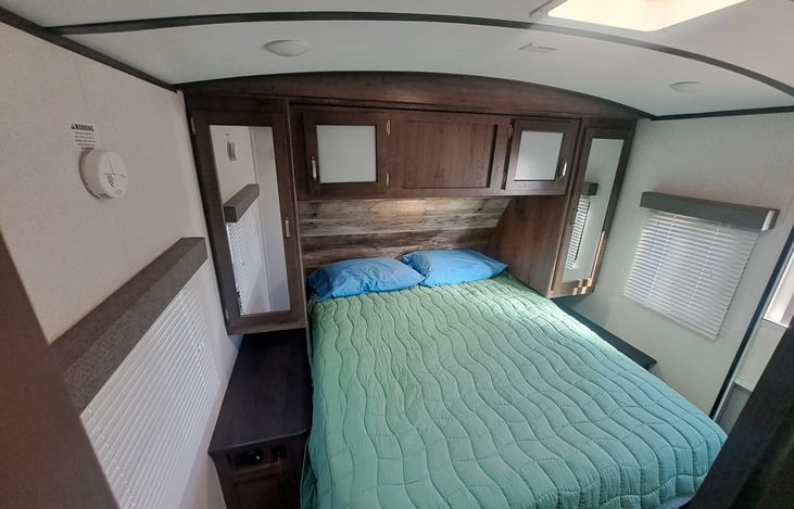 Private queen bedroom