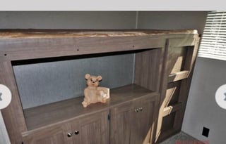 Family Friendly With 2 Bedrooms-Delivery Available