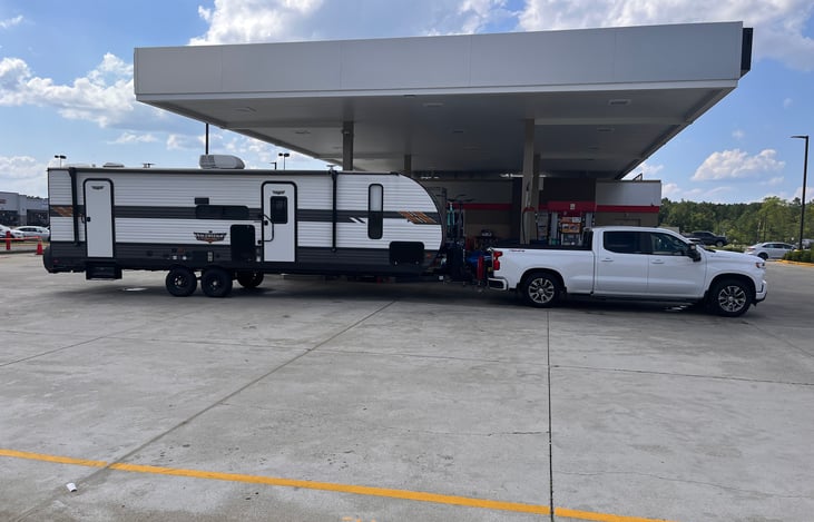 Easily towable by an appropriately set up 1/2 ton pickup.