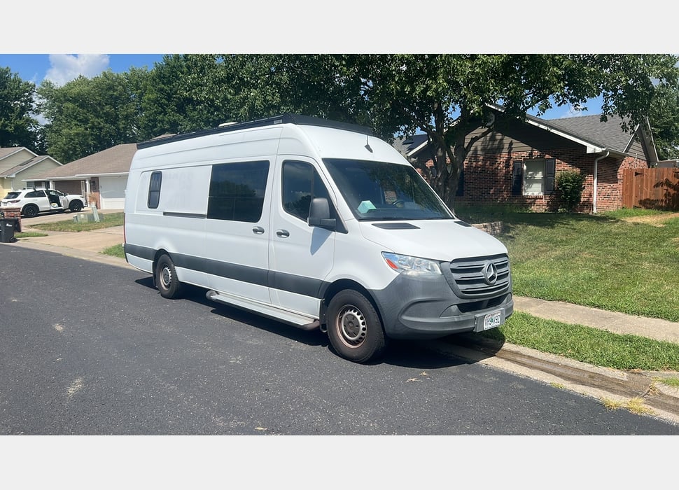 Class B Camping Van rentals in Oak Grove