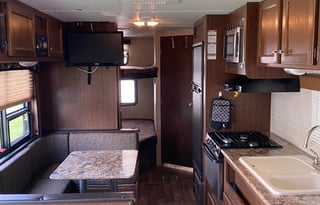 2016 Keystone Hideout