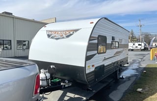 Z RV Adventure "LYNN"