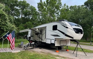 2022 KZ Sportsmen 292BHK