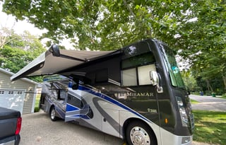 2022 Thor Motor Coach Miramar 34.6