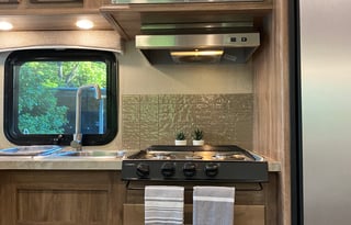 Luxury 2019 Entegra Coach Odyssey 25R
